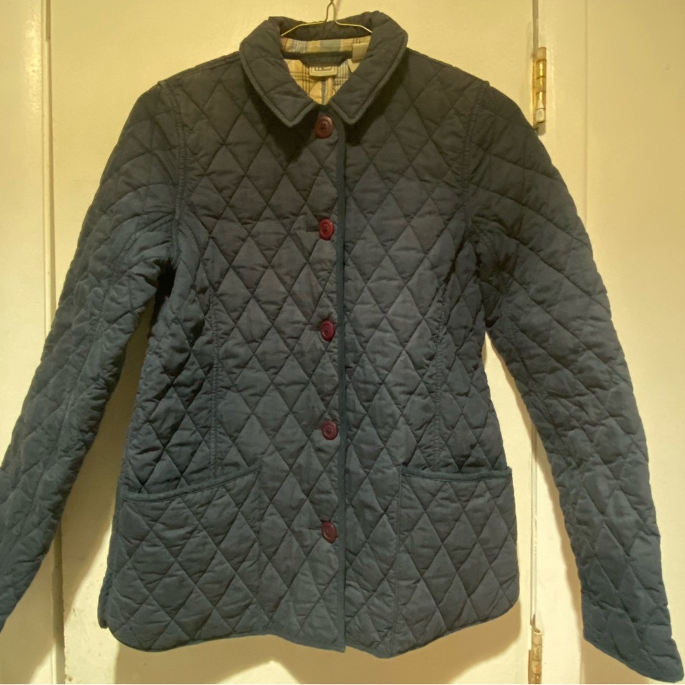 L.L. Bean Blue Quilted Jacket with Plaid Lining Size Small